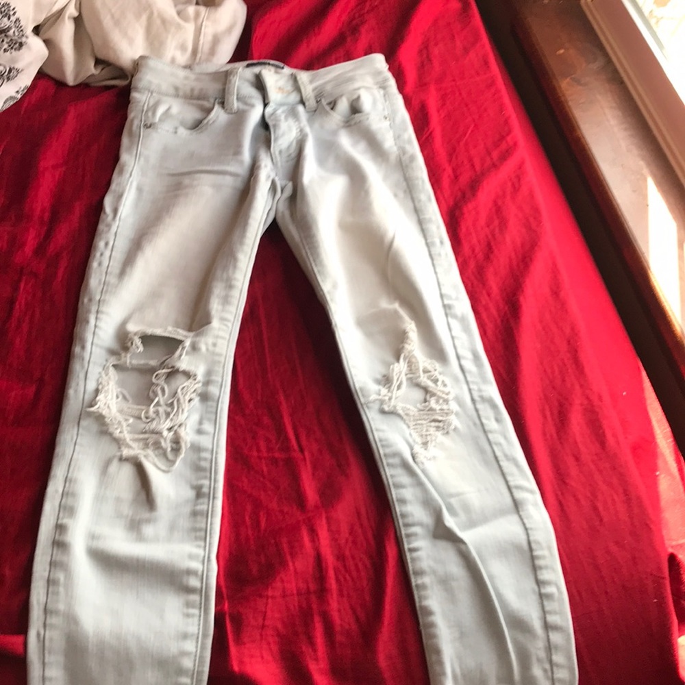 lightly wash jean